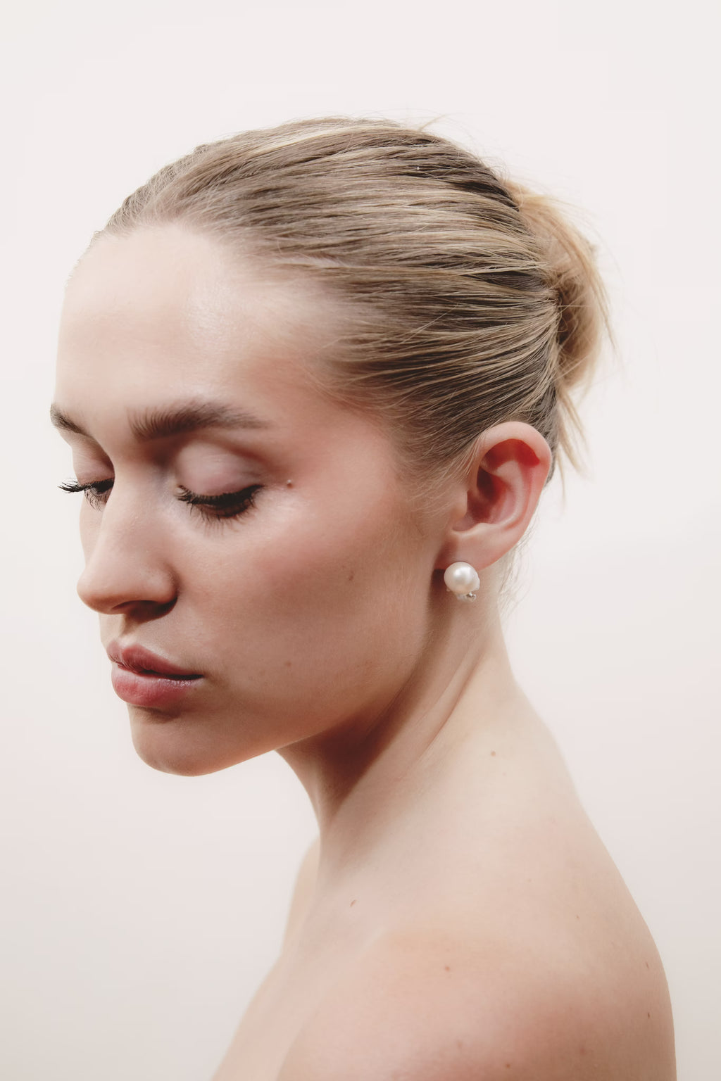 Auralen | Petit Baroque Pearl Studs in Cream
