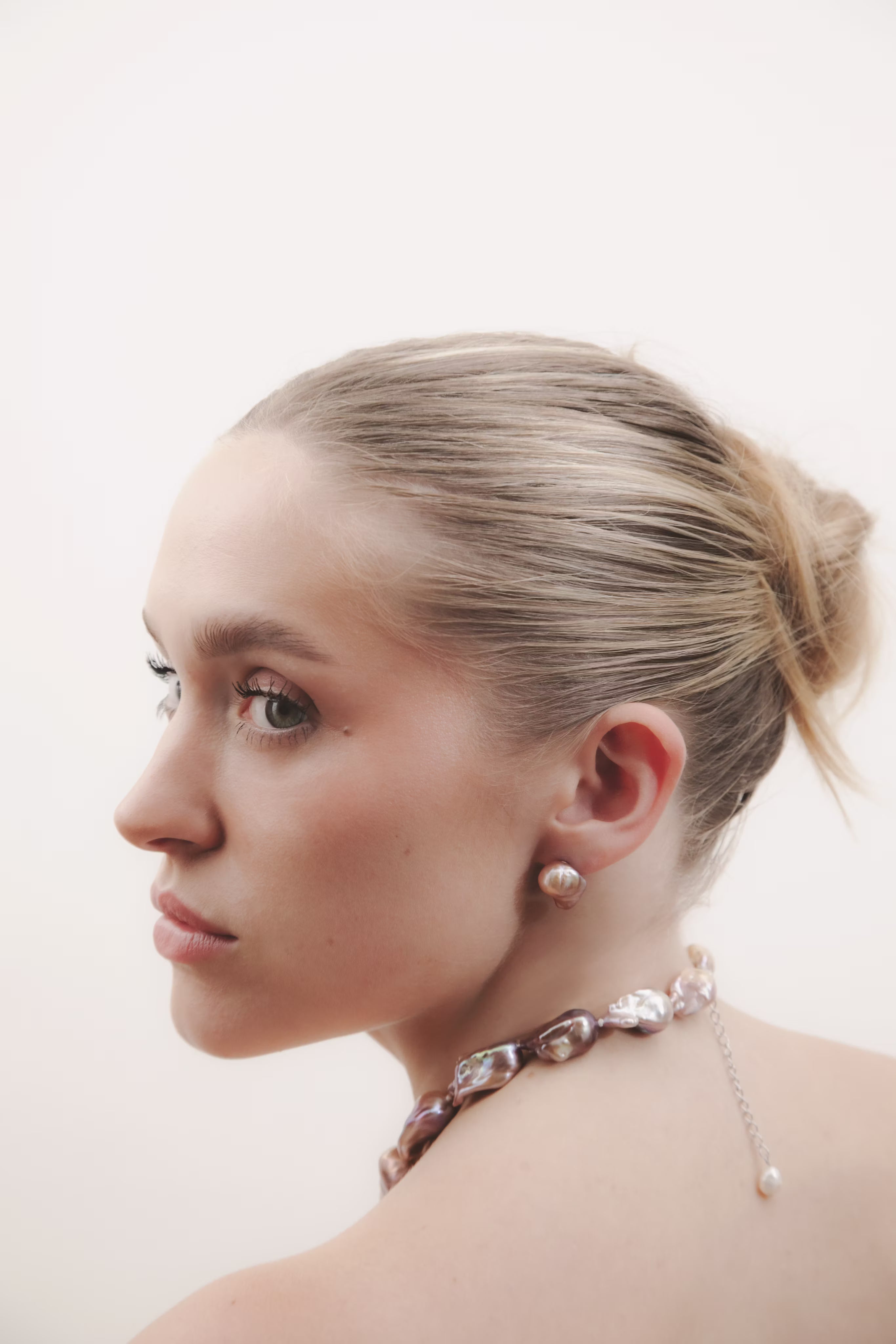 Ondine | Grand Baroque Pearl Necklace in Plum Blush